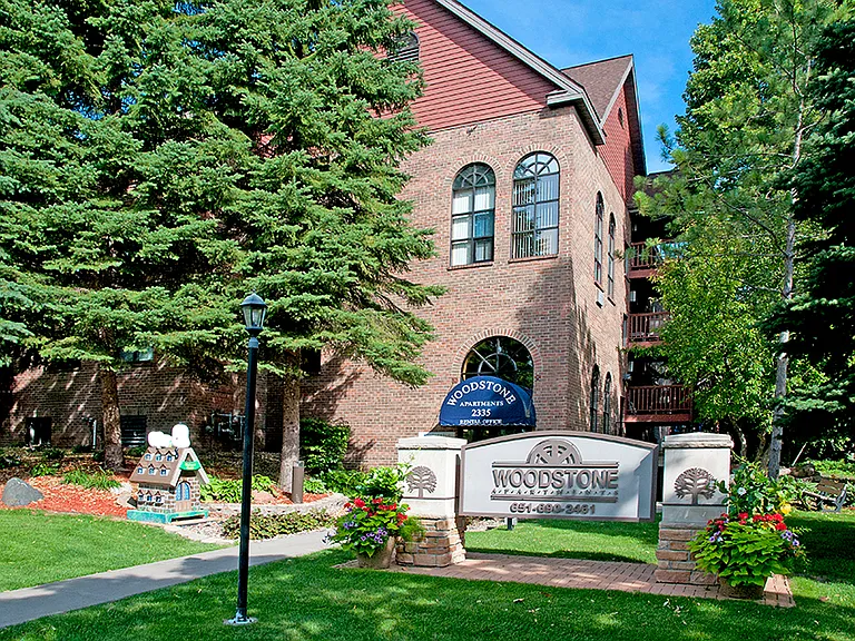 Woodstone — Photo 12