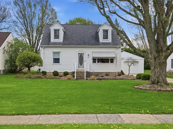 63 Roberts Dr, Shelby, OH 44875