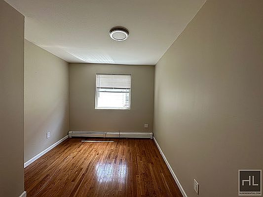 3rd image of 110-11 160th St #2