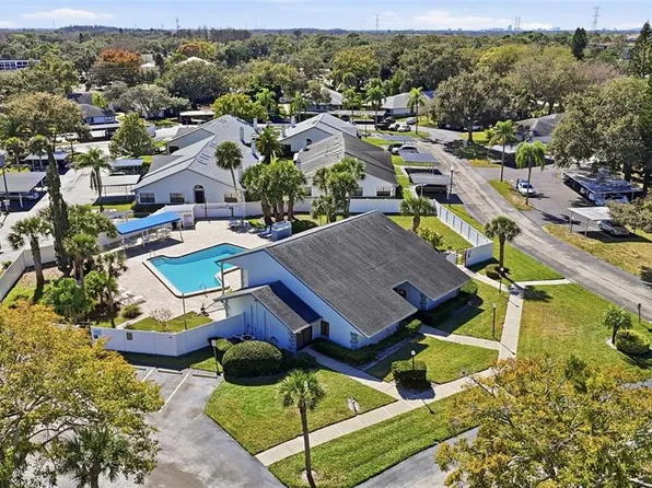 2701 Countryside Blvd APT 102, Clearwater, FL 33761