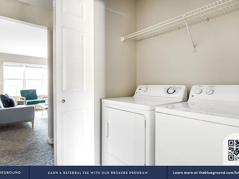Washer/Dryer in Apartment