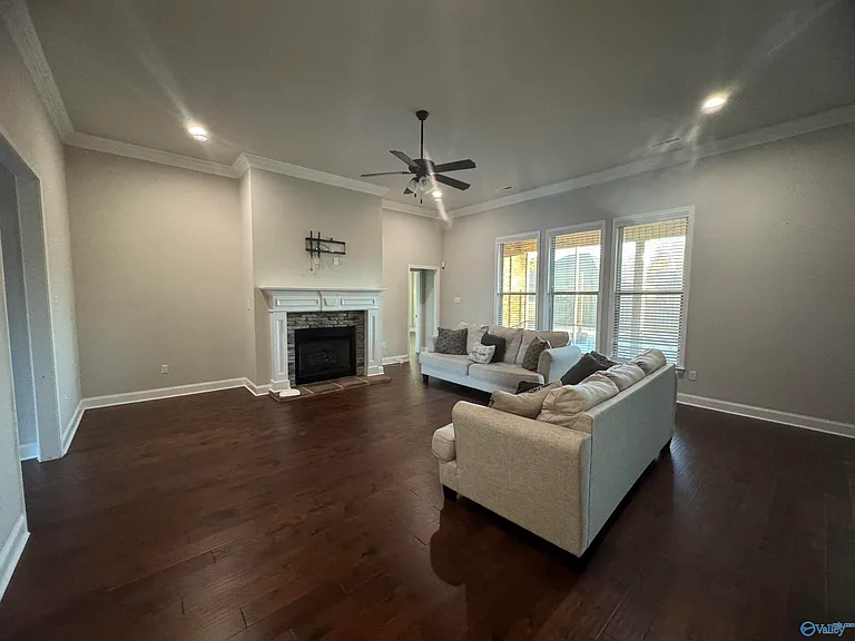 5006 River Birch Ln SE — Photo 4