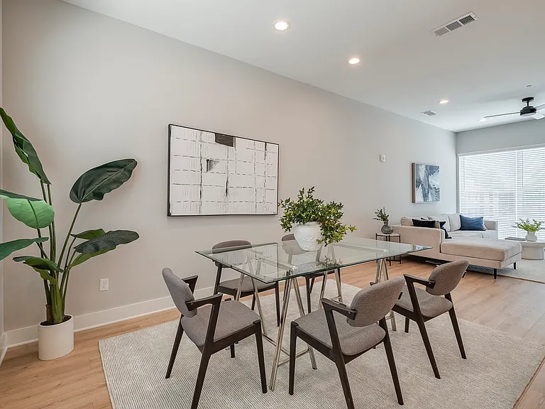 1423 N Carroll Townhomes — Photo 12