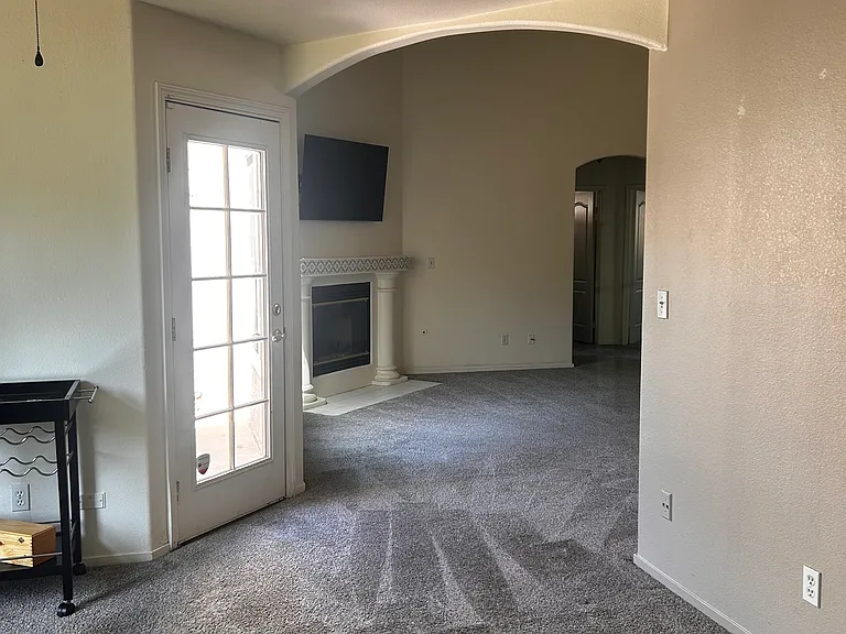 974 E Pennsylvania Ave — Photo 13