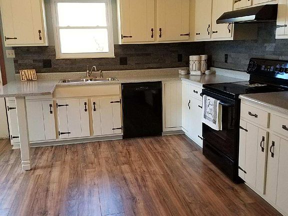 RENOVATED KITCHEN