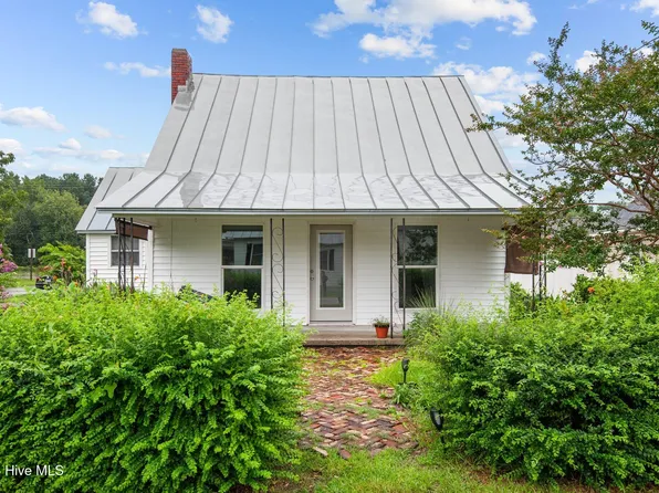 814 N C St, Bridgeton, NC 28519