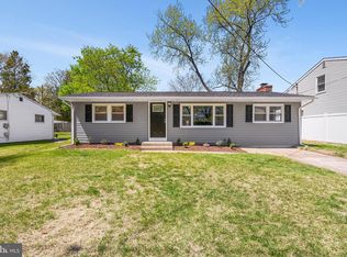 15 Kent Ave, Maple Shade, NJ 08052