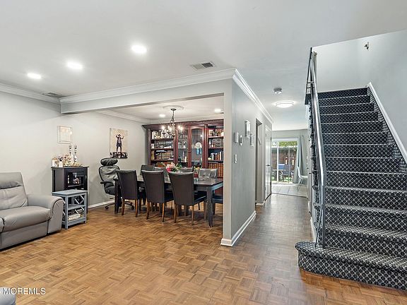 5th image of 146 Stratford Place