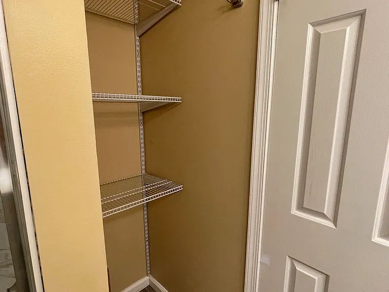 9025 Streamview Ln — Photo 38