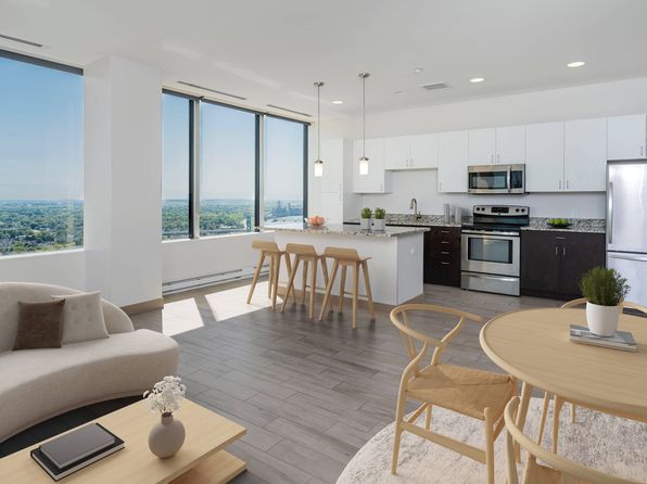 Tower on the Maumee, 200 N Saint Clair St #2708, Toledo, OH 43604