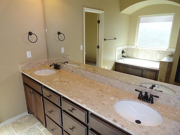 4th image of 7009 NW 131st Ter