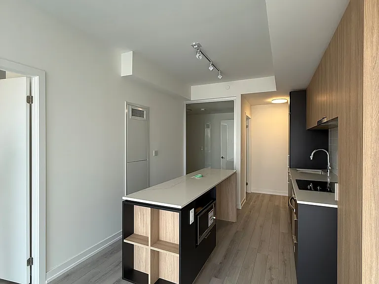 89 Church St #807 — Photo 12