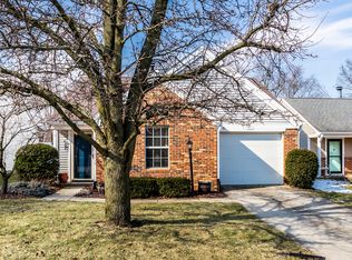 9611 Roxbury Dr, Fishers, IN 46038