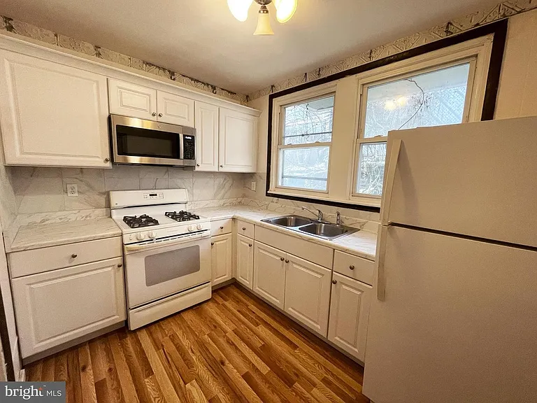 5518 Godfrey Ave — Photo 9
