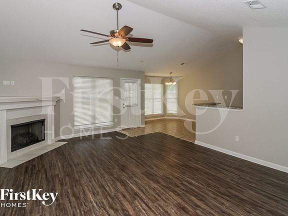 2nd image of 1836 Roy Dr