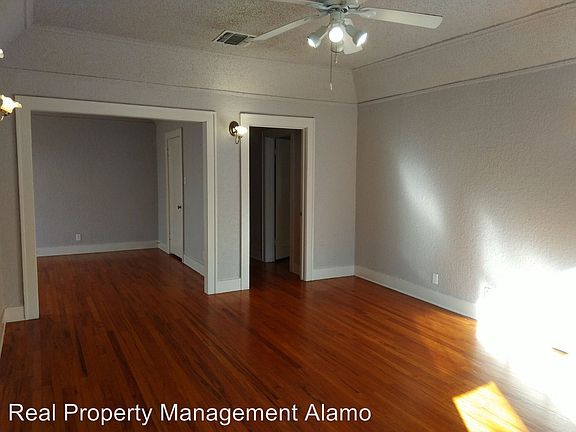 5th image of 1743 W Summit Ave #2