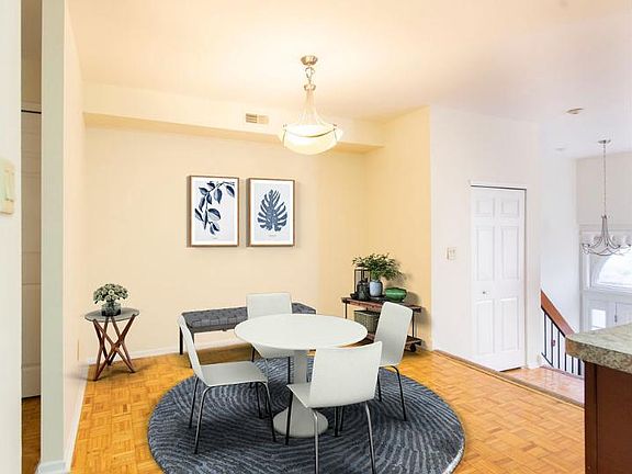 3rd image of 2751 Pennsylvania Ave APT 102
