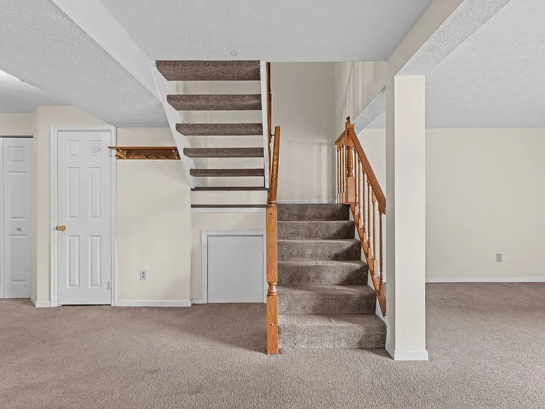 528 Chanticlar Ct — Photo 6