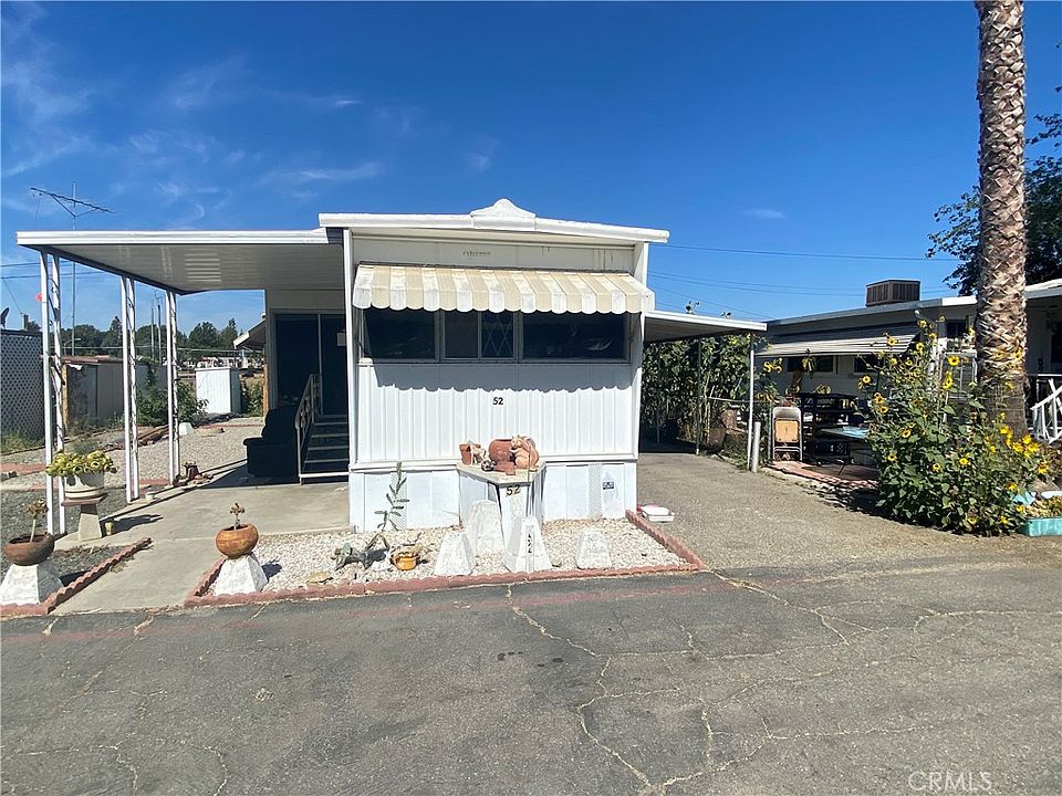 1st image of 2150 S San Jacinto Ave #52