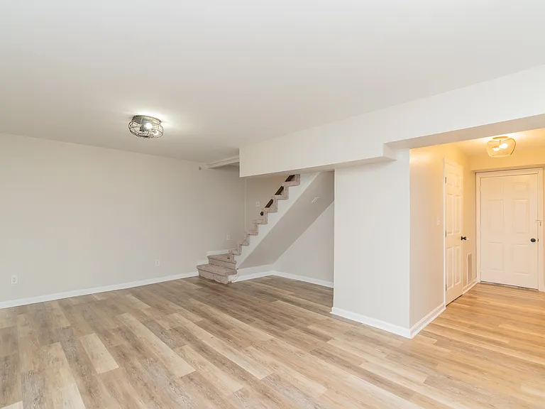 7830 Cove Ridge Dr — Photo 14
