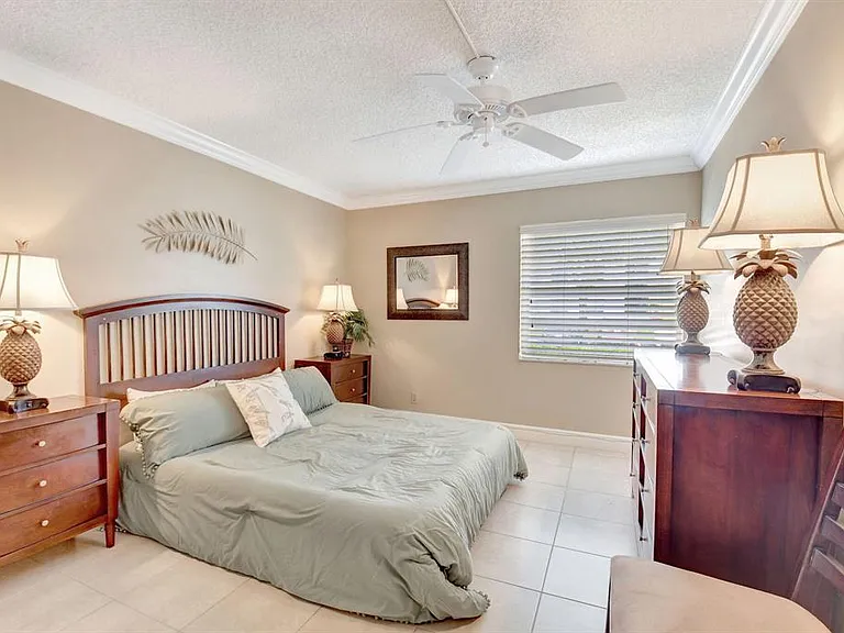 595 Normandy Ln #M — Photo 6