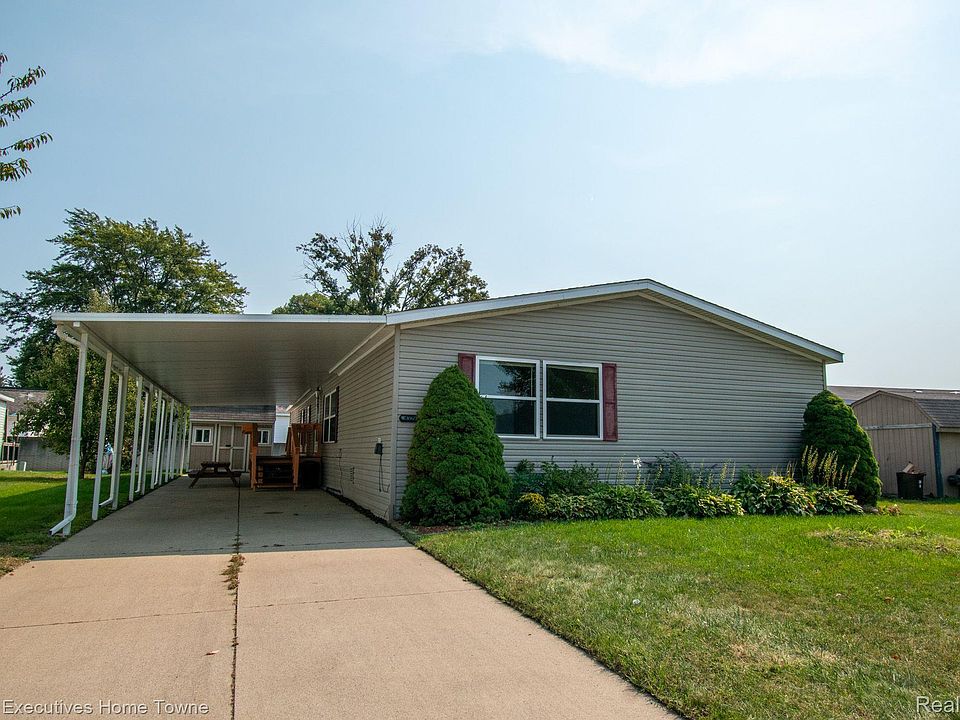 1st image of 43792 Eureka Dr