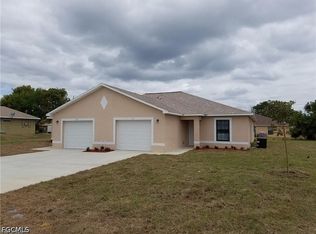 22 SE 24th Ave, Cape Coral, FL 33990