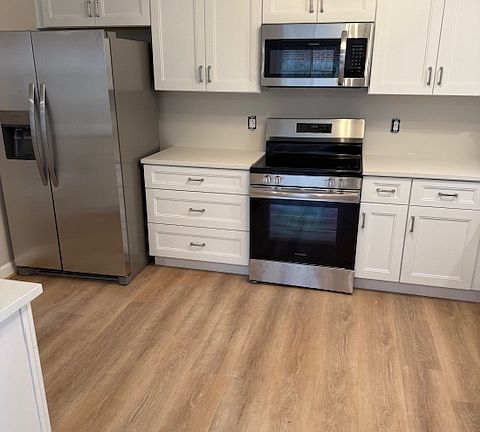 All New Kitchen Cabinets and Appliances