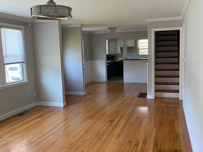 14 Robert Treat Pkwy — Photo 2