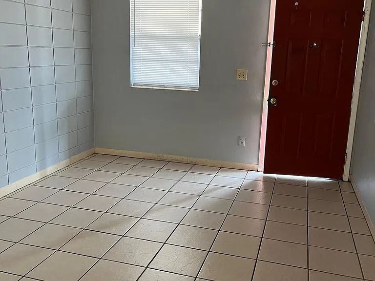5139 Timuquana Rd — Photo 5