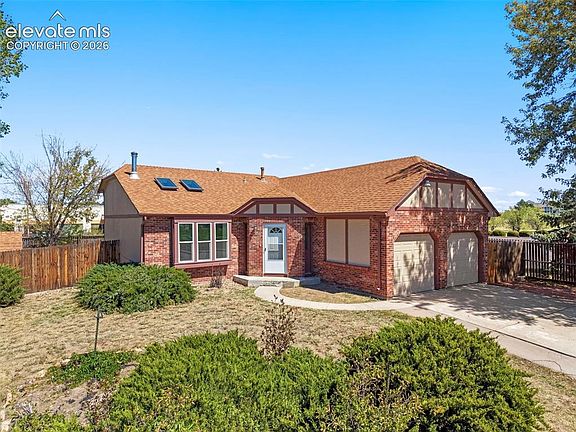 3rd image of 4537 Fenton Rd
