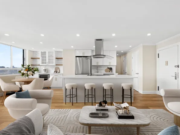 100 Manhattan Avenue image 1 of 32