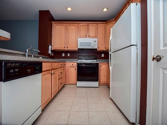 5th image of 112 Riverwalk Way #D031