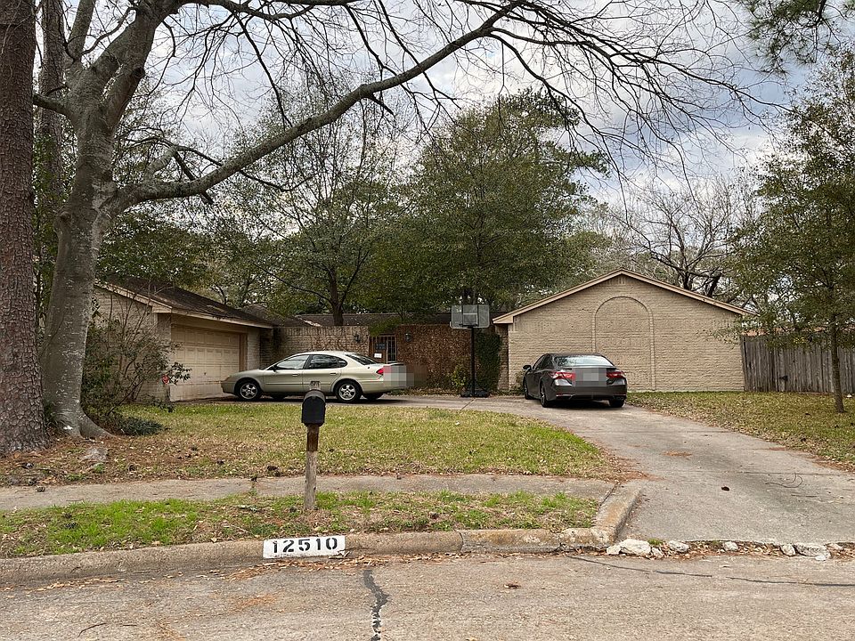 1st image of 12510 Bexhill Dr