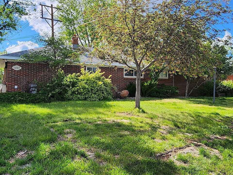 1st image of 1609 Highland Ct