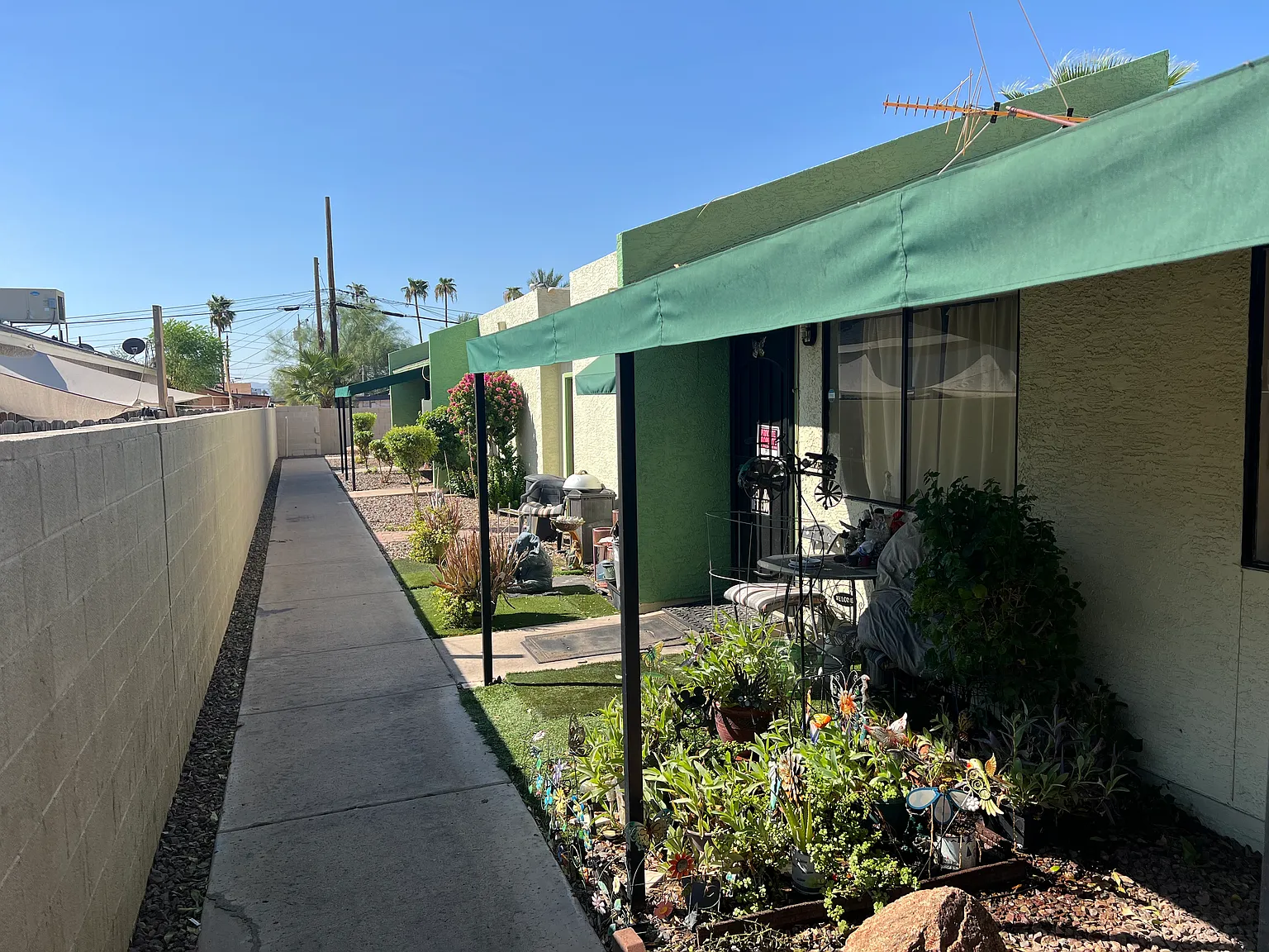 2 bed, 745 sqft, $1,495 — Photo 1