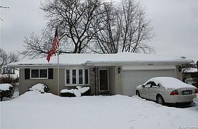 1st image of 22427 Cranbrook St