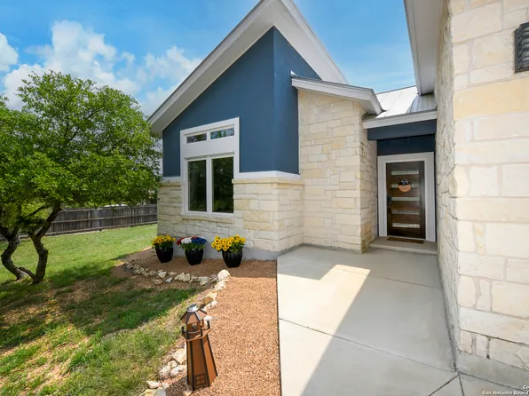 1310 Yaupon, Fischer, TX 78623