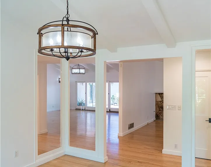 5054 Encino Ave — Photo 44