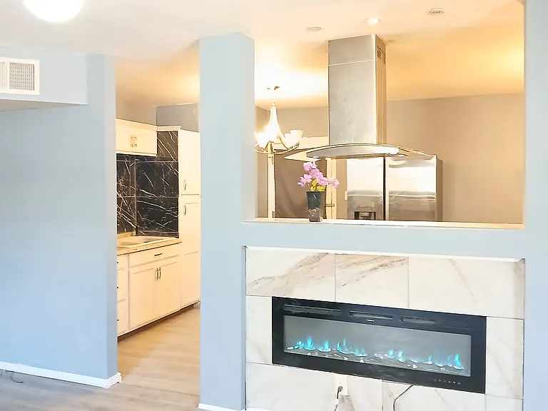 1304 Dewey Ln — Photo 1
