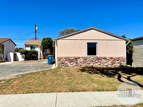 2nd image of 5533 W 134th Pl