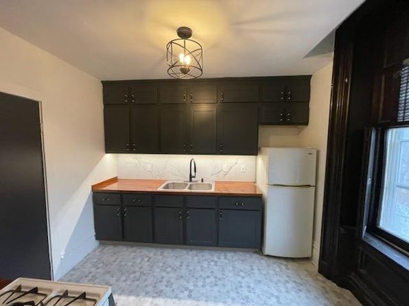 127 Dawes Ave APT 14