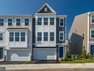 18297 Summit Pointe Dr, Triangle, VA, 22172