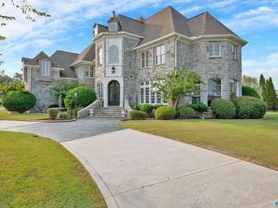10 Lake Forest Blvd SW, Huntsville, AL, 35824