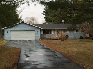 1448 Willard Rd, Birch Run, MI 48415