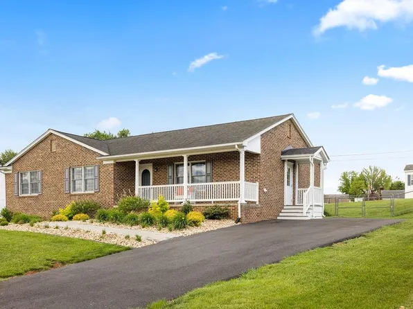 5 Granary Rd, Verona, VA 24482