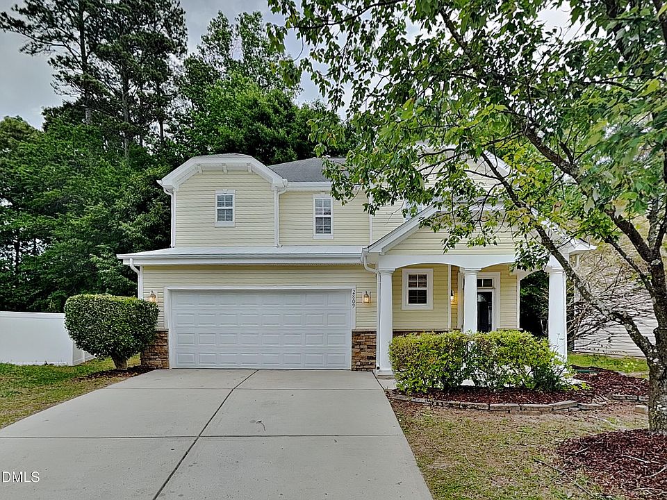1st image of 2809 Roundleaf Ct