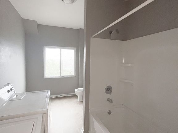 5th image of 1022 E Warrington Ave #2