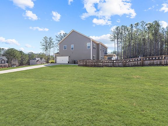 4th image of 15 Hollyhock Ln