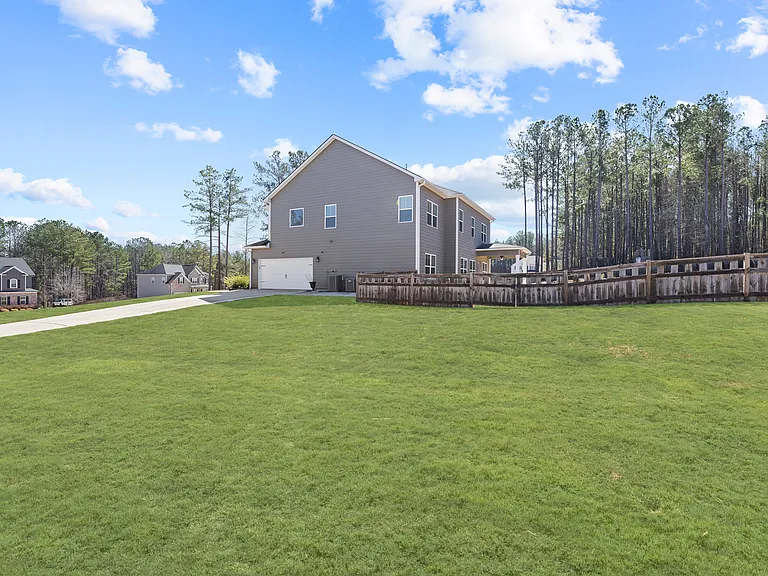 15 Hollyhock Ln — Photo 6